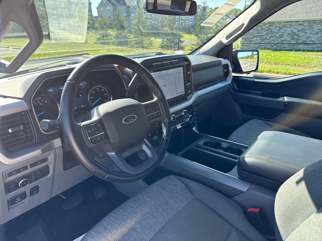 2022 Ford F-150 XLT photo 12