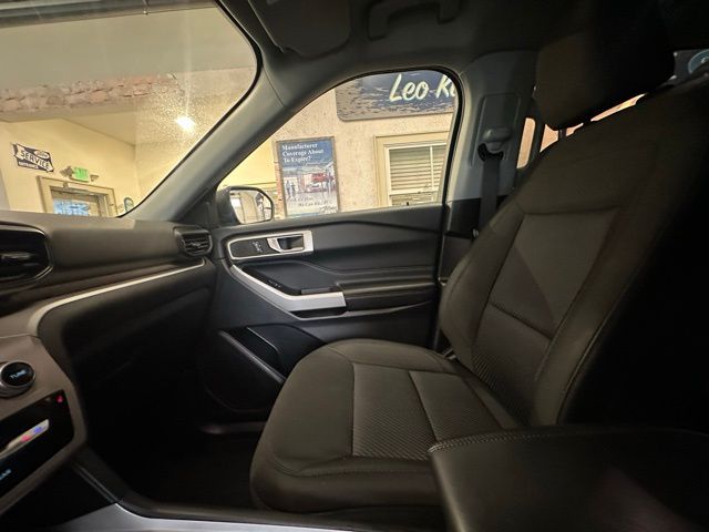 2022 Ford Explorer XLT photo 17