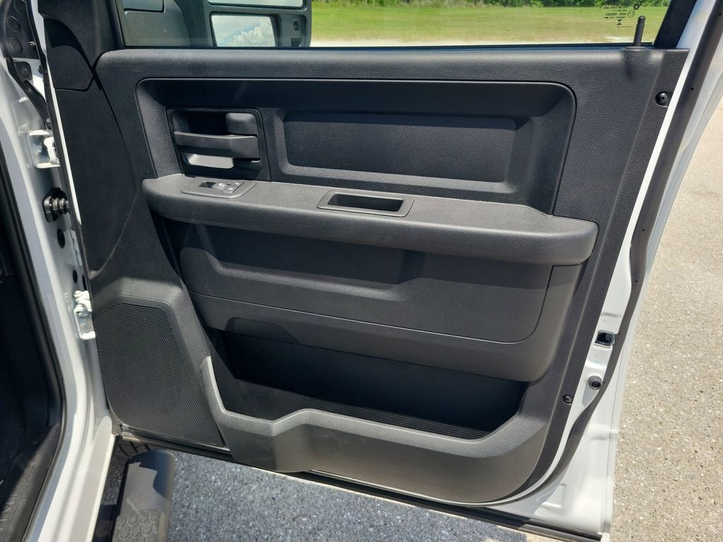 2025 Ram 3500 Tradesman photo 42