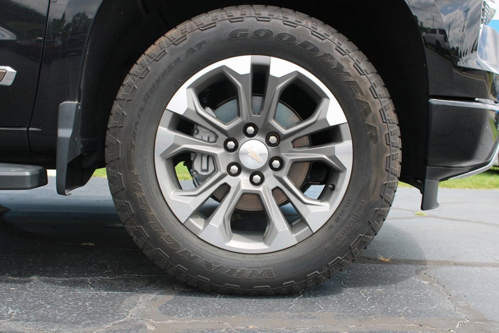 2022 Chevrolet Silverado 1500 High Country photo 13