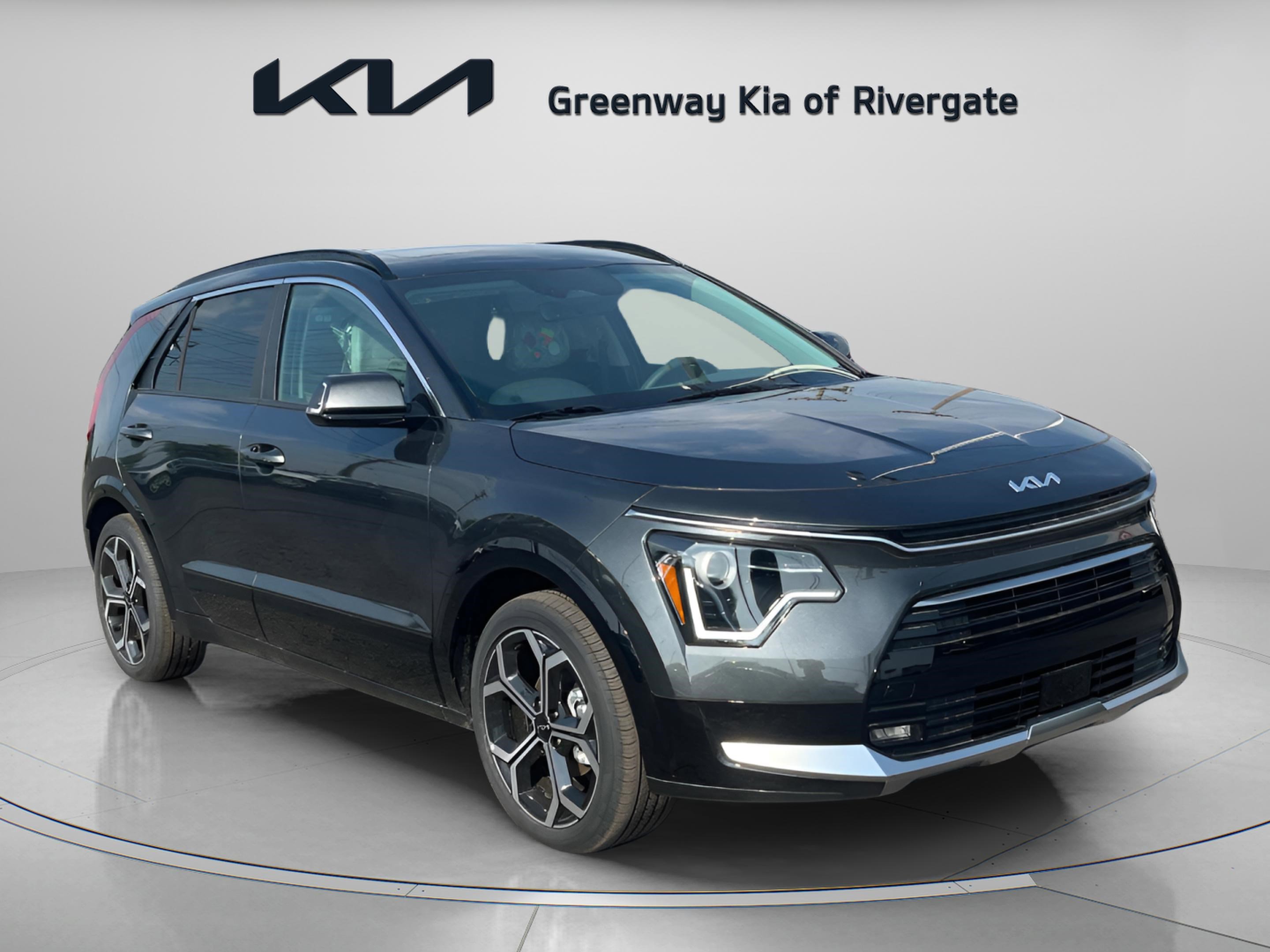 2025 Kia Niro EX Touring's photo