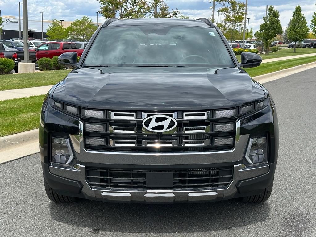 2025 Hyundai Santa Cruz Limited photo 2