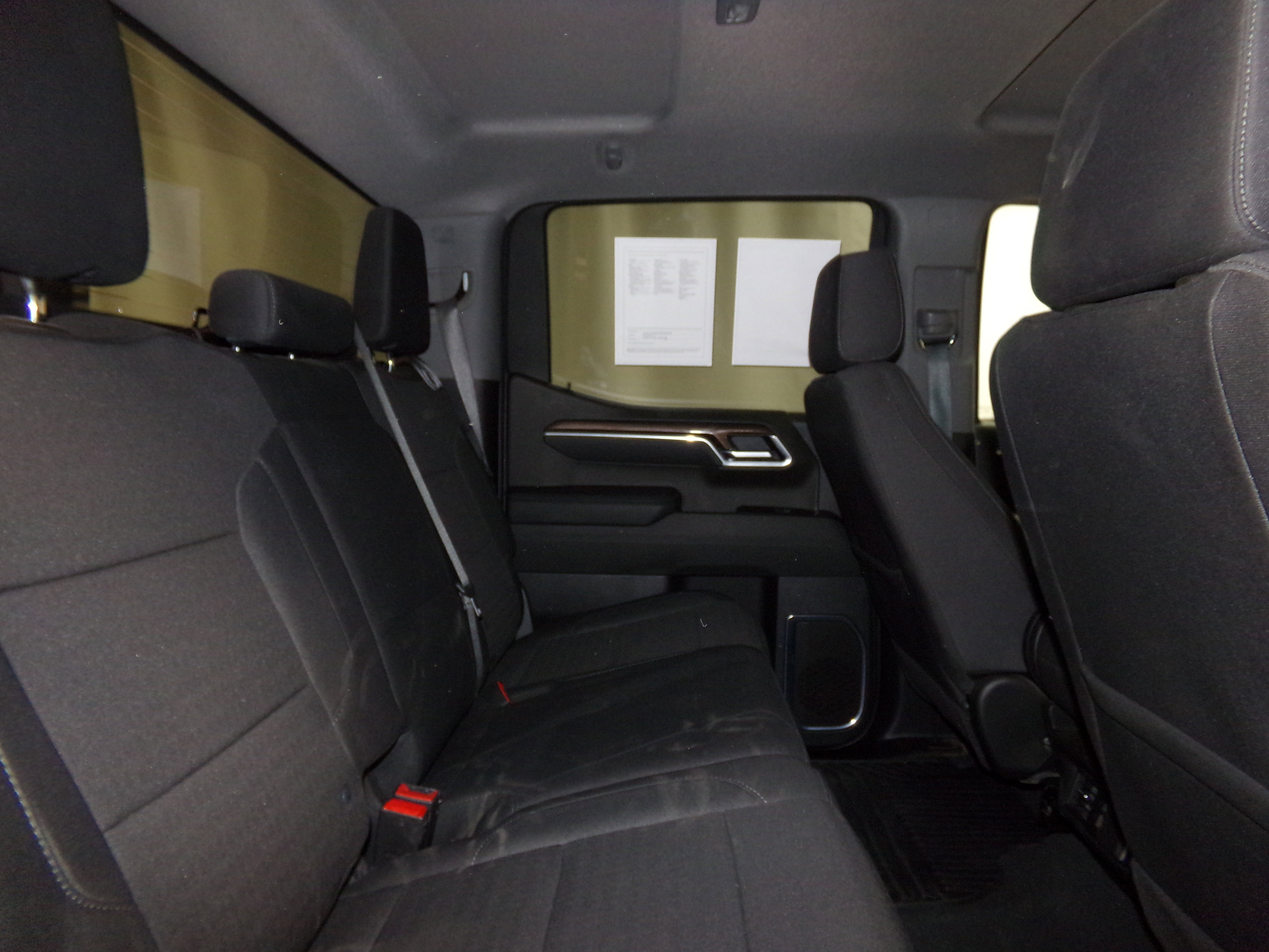 2025 Chevrolet Silverado 1500 LT photo 9
