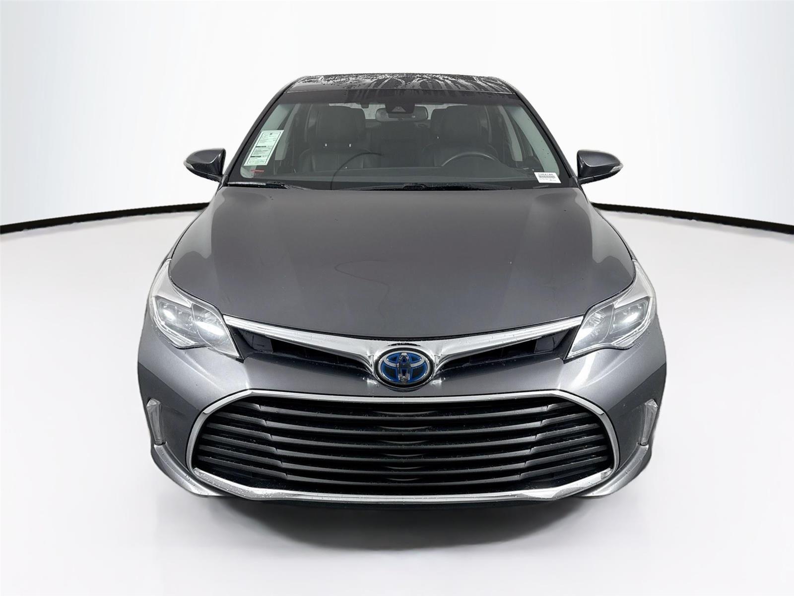 2018 Toyota Avalon Hybrid XLE Premium photo 3