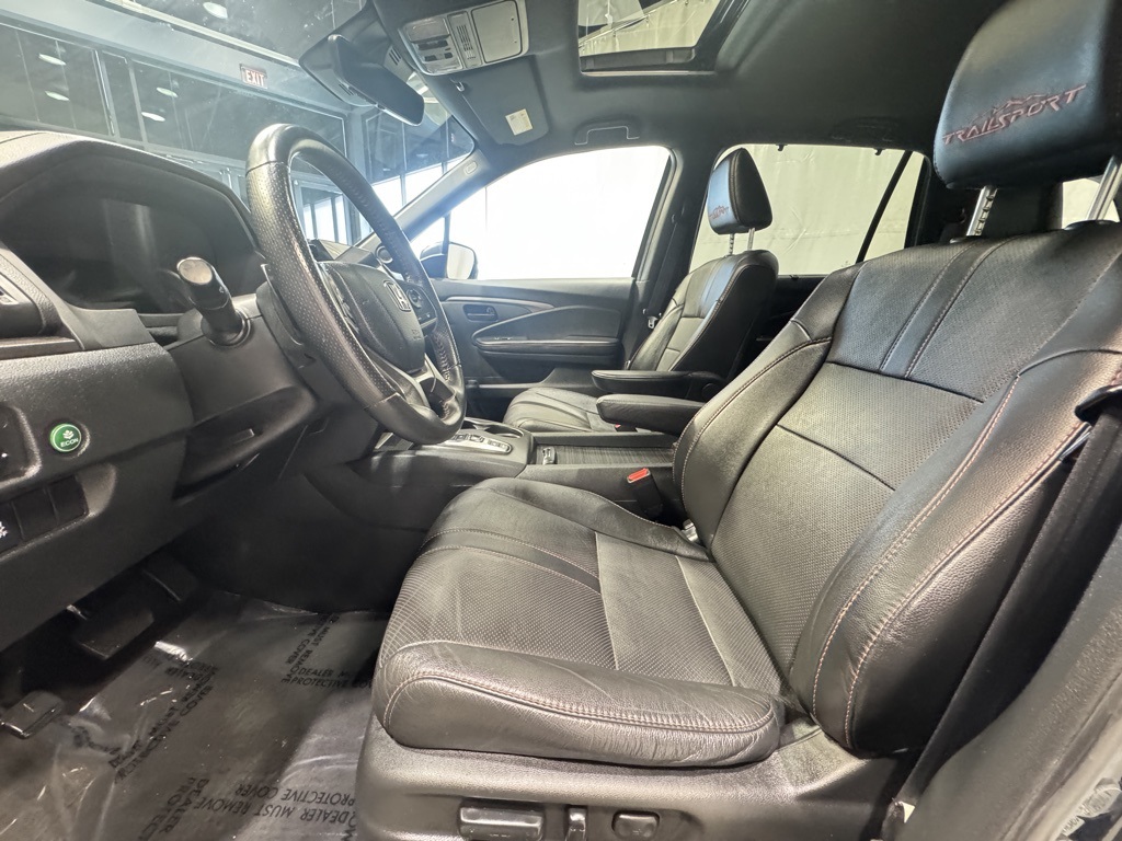 2022 Honda Pilot TrailSport photo 19