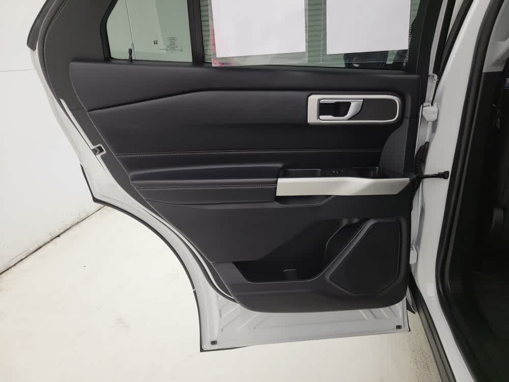 2022 Ford Explorer XLT photo 36