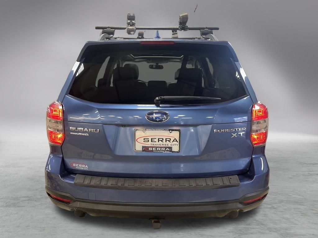 2016 Subaru Forester 2.0XT Touring photo 4