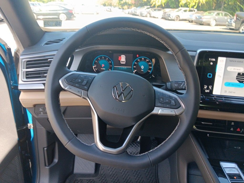 2025 Volkswagen Atlas Cross Sport SE Technology photo 15
