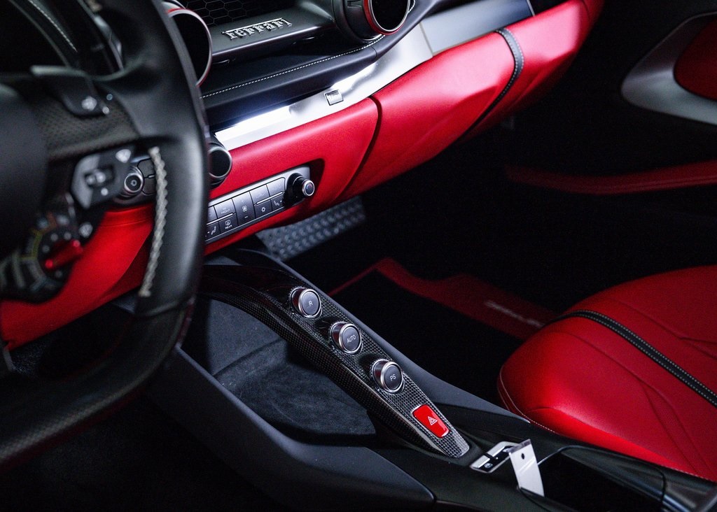 Certified Used 2018 Bianco Avus Ferrari Base image 21