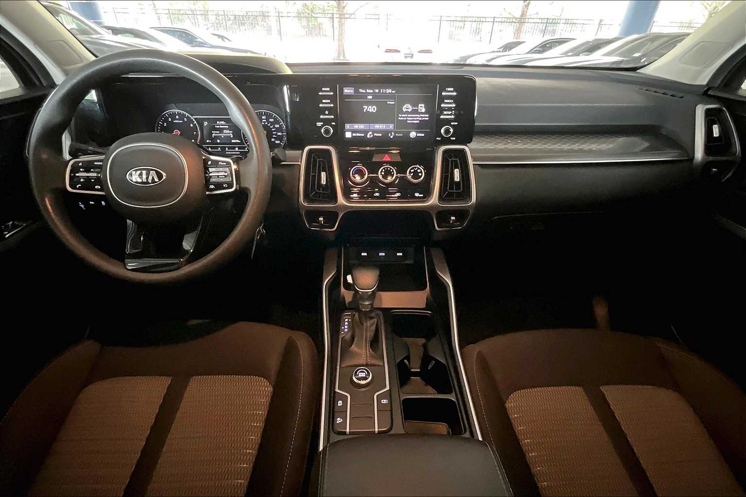 2021 Kia Sorento LX photo 15