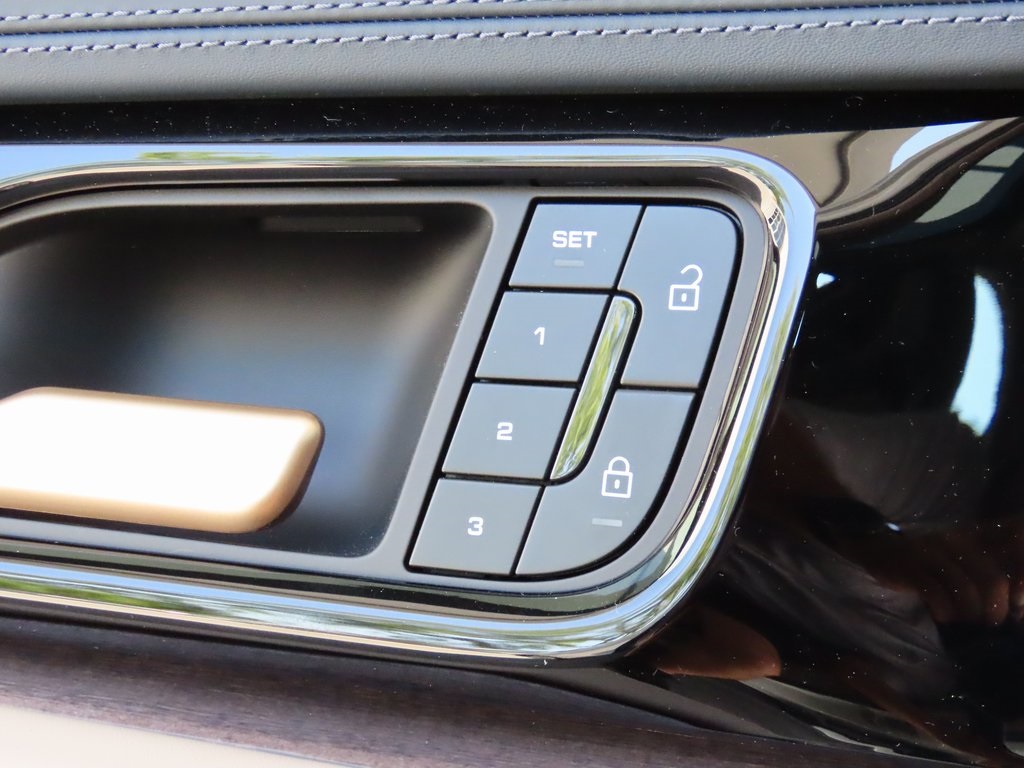 2024 Porsche Panamera 4 photo 43