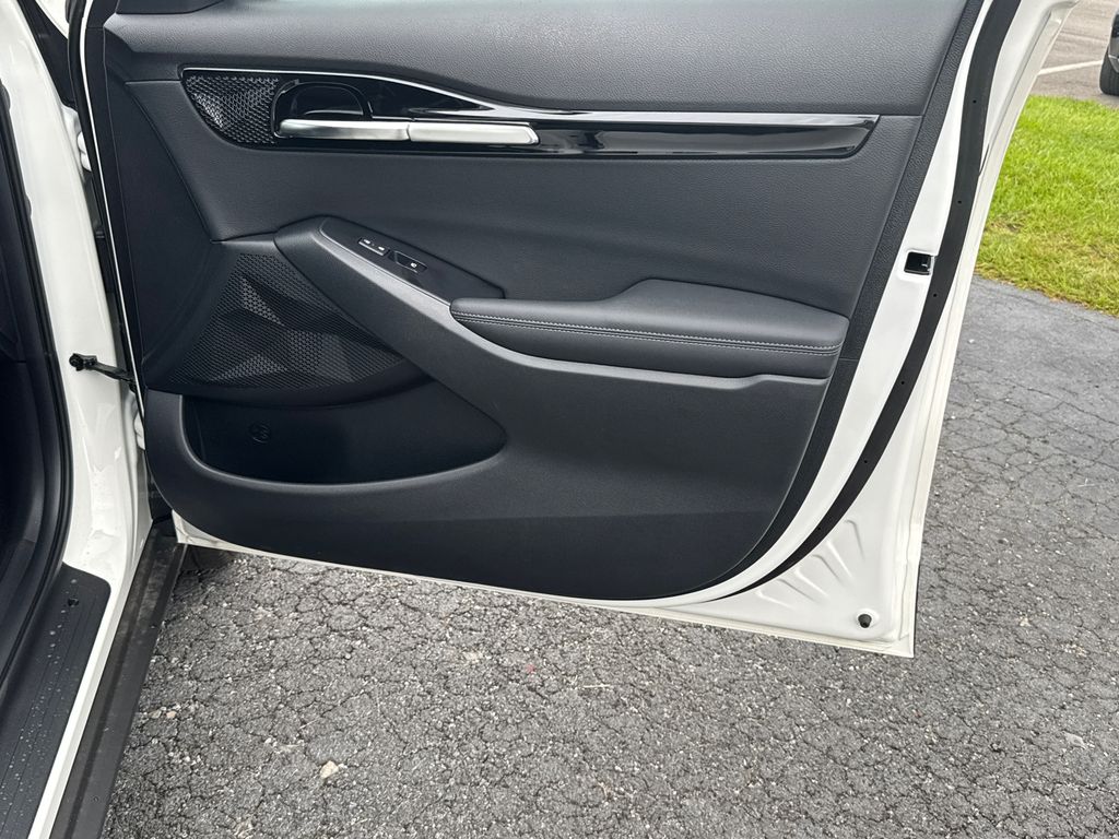 2025 Kia Seltos S photo 13