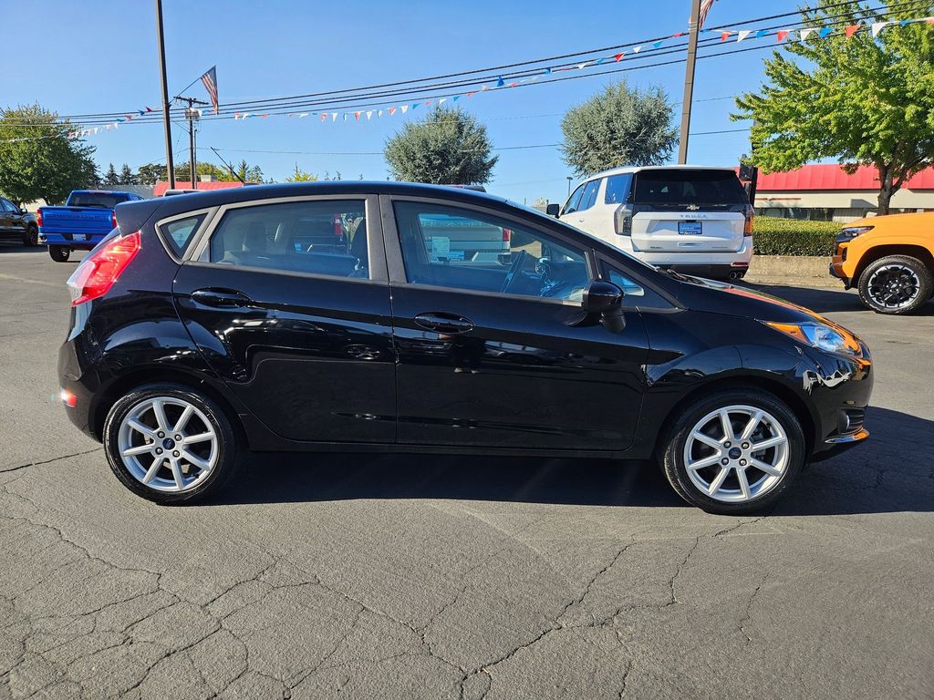 2019 Ford Fiesta SE photo 6