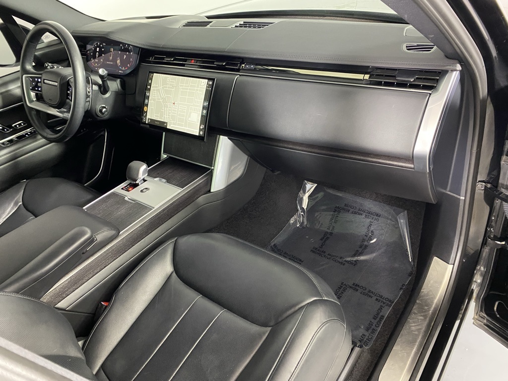 2024 Land Rover Range Rover SE photo 22