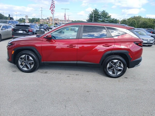 2025 Hyundai Tucson SEL photo 2