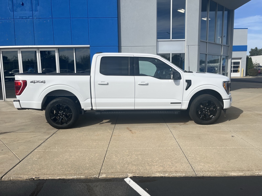 2023 Ford F-150 XLT photo 2