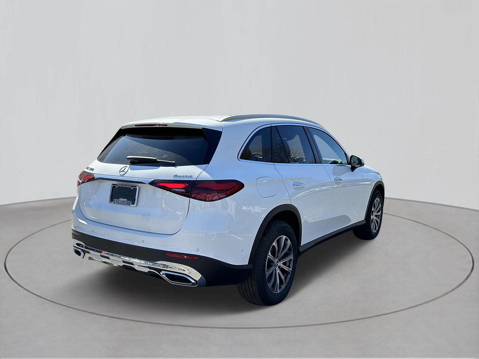 2025 Mercedes Benz GLC 300 4MATIC photo 4