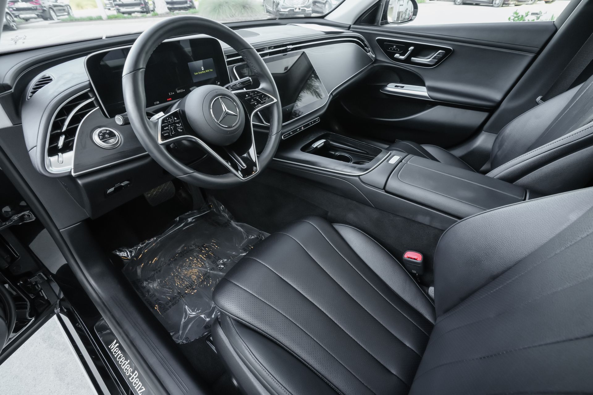 2025 Mercedes Benz E 350 photo 4