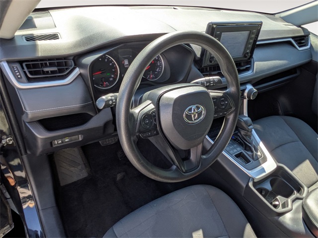 2019 Toyota RAV4 XLE photo 10