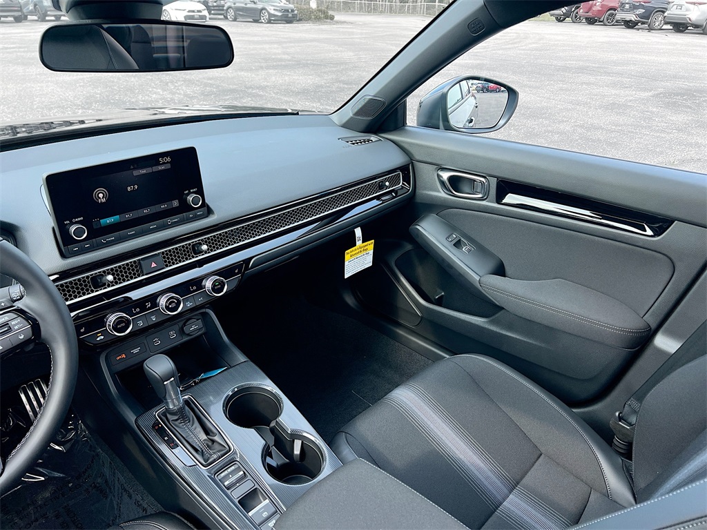 2025 Honda Civic Hatchback Sport Hybrid photo 25