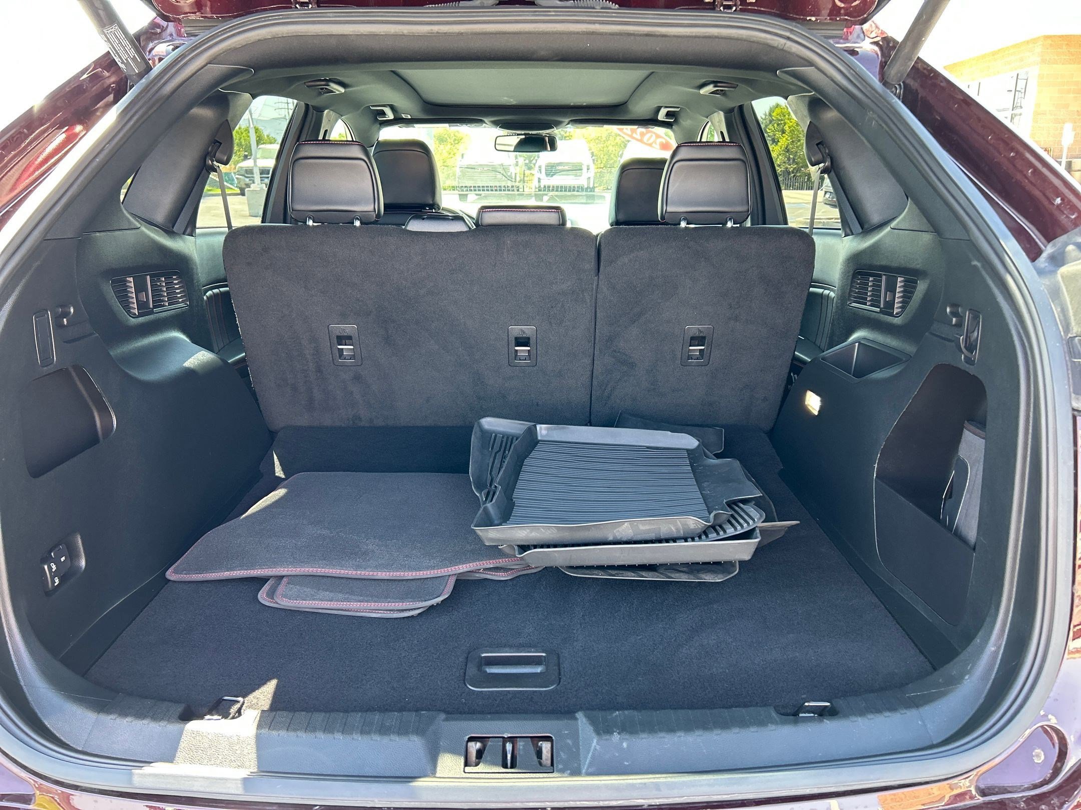 2022 Ford Edge ST-Line photo 22