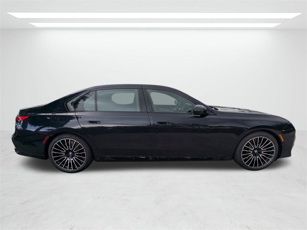 New 2025 Carbon Black Metallic BMW 760i xDrive image 3