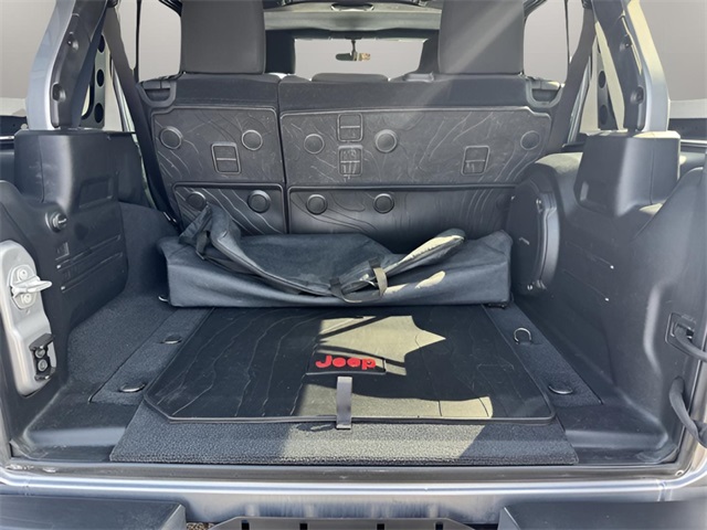 2018 Jeep Wrangler Unlimited Rubicon photo 18