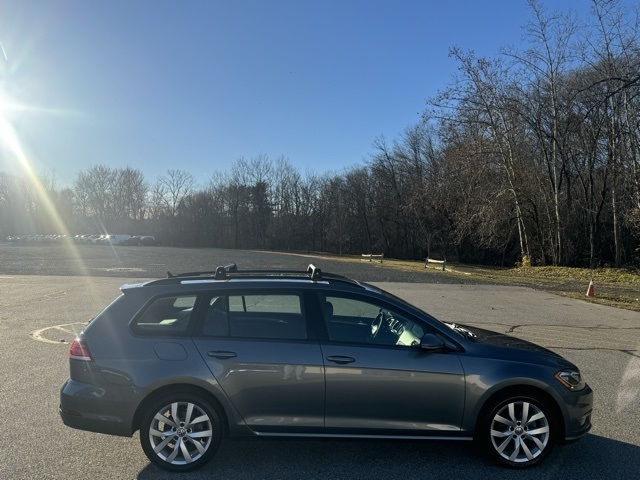 2019 Volkswagen Golf SportWagen photo 4