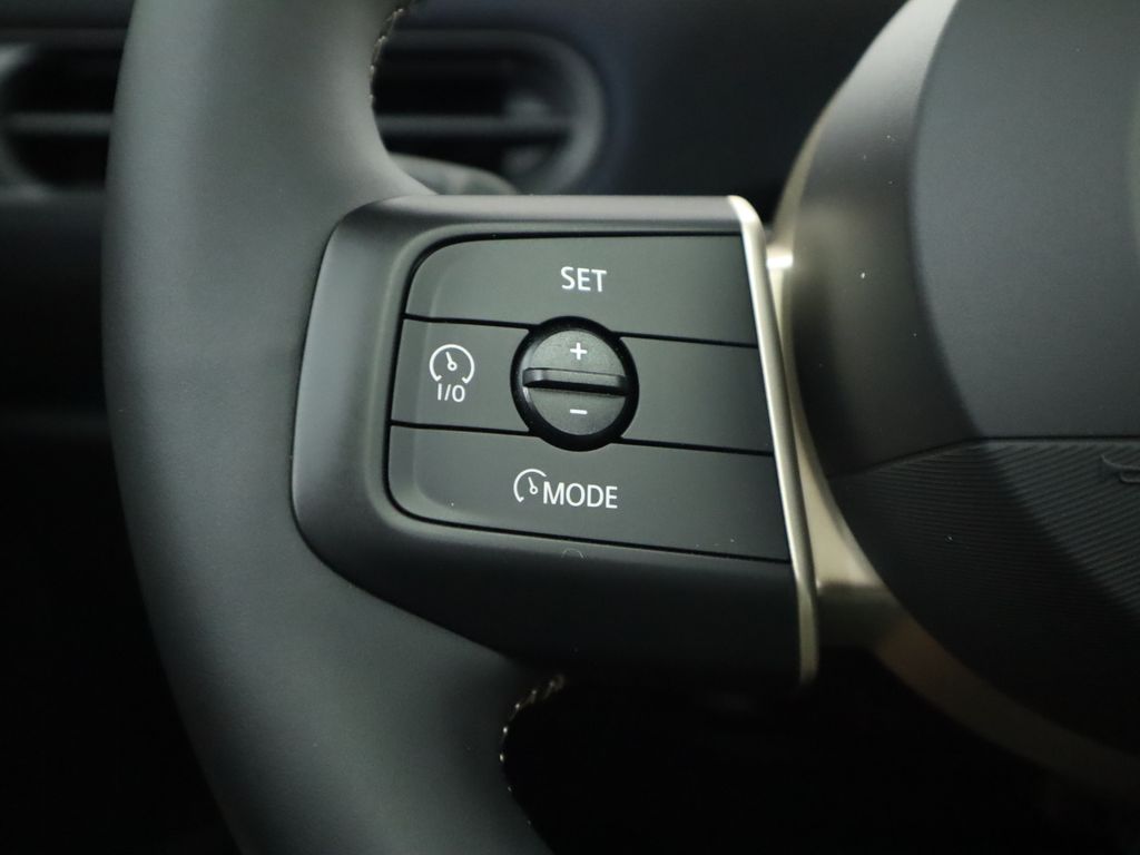 2025 Mini Cooper 4 Door Hardtop Signature photo 11