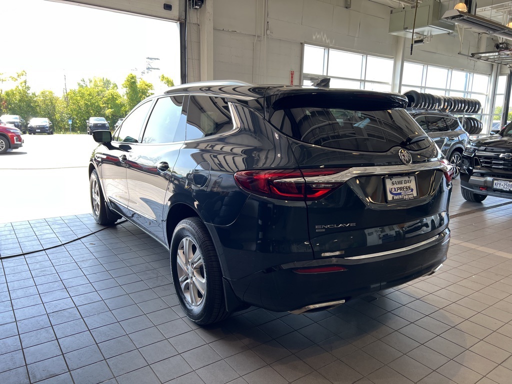 2021 Buick Enclave Essence photo 5