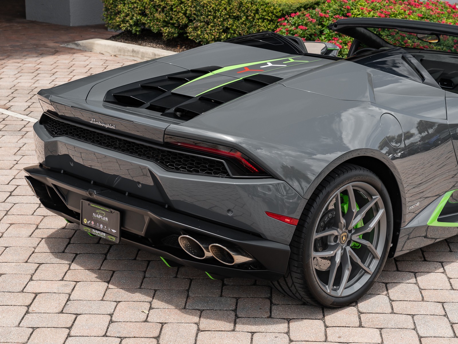2016 Lamborghini Huracan LP 610-4 Spyder photo 3