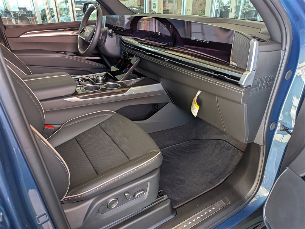 2025 Cadillac Escalade Premium Luxury photo 41