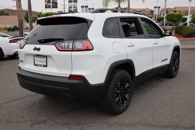 2023 Jeep Cherokee Altitude Lux photo 4