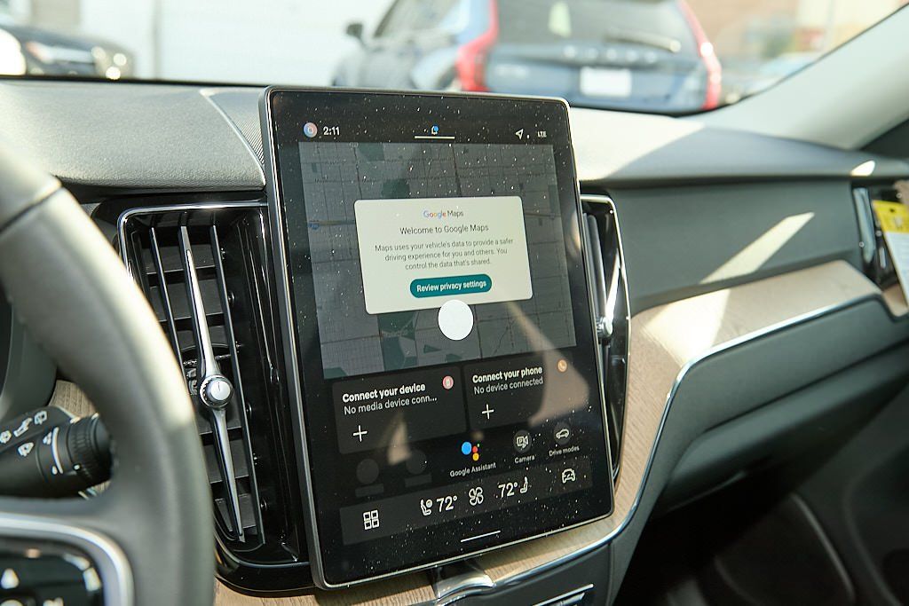 2026 VOLVO XC60 - Image 13