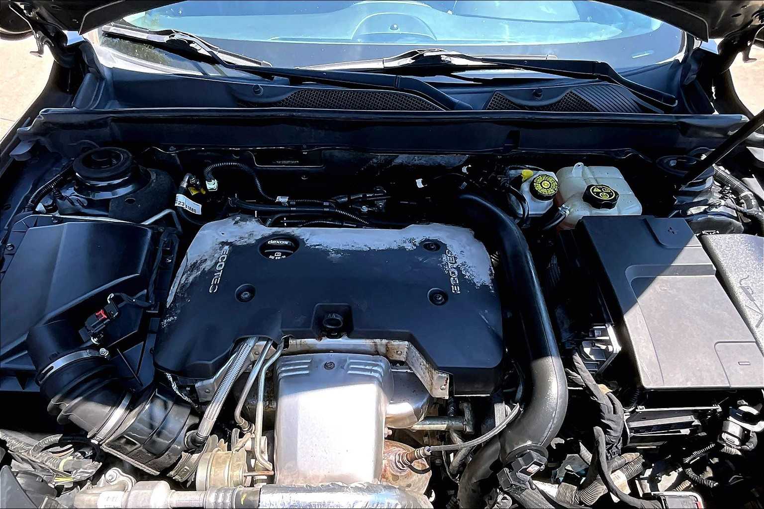 2015 Chevrolet Malibu 2LT photo 29