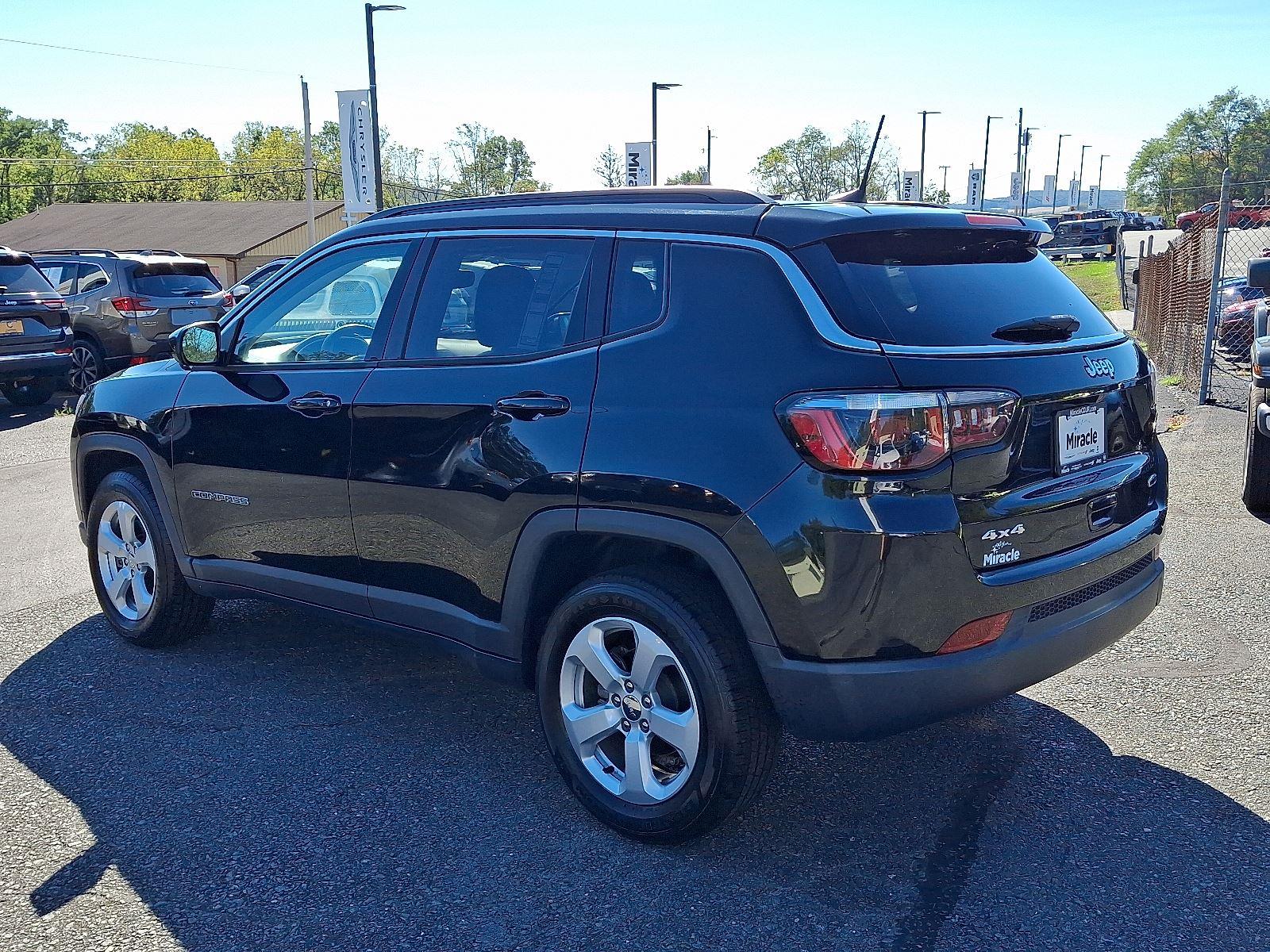 2020 Jeep Compass Latitude photo 5
