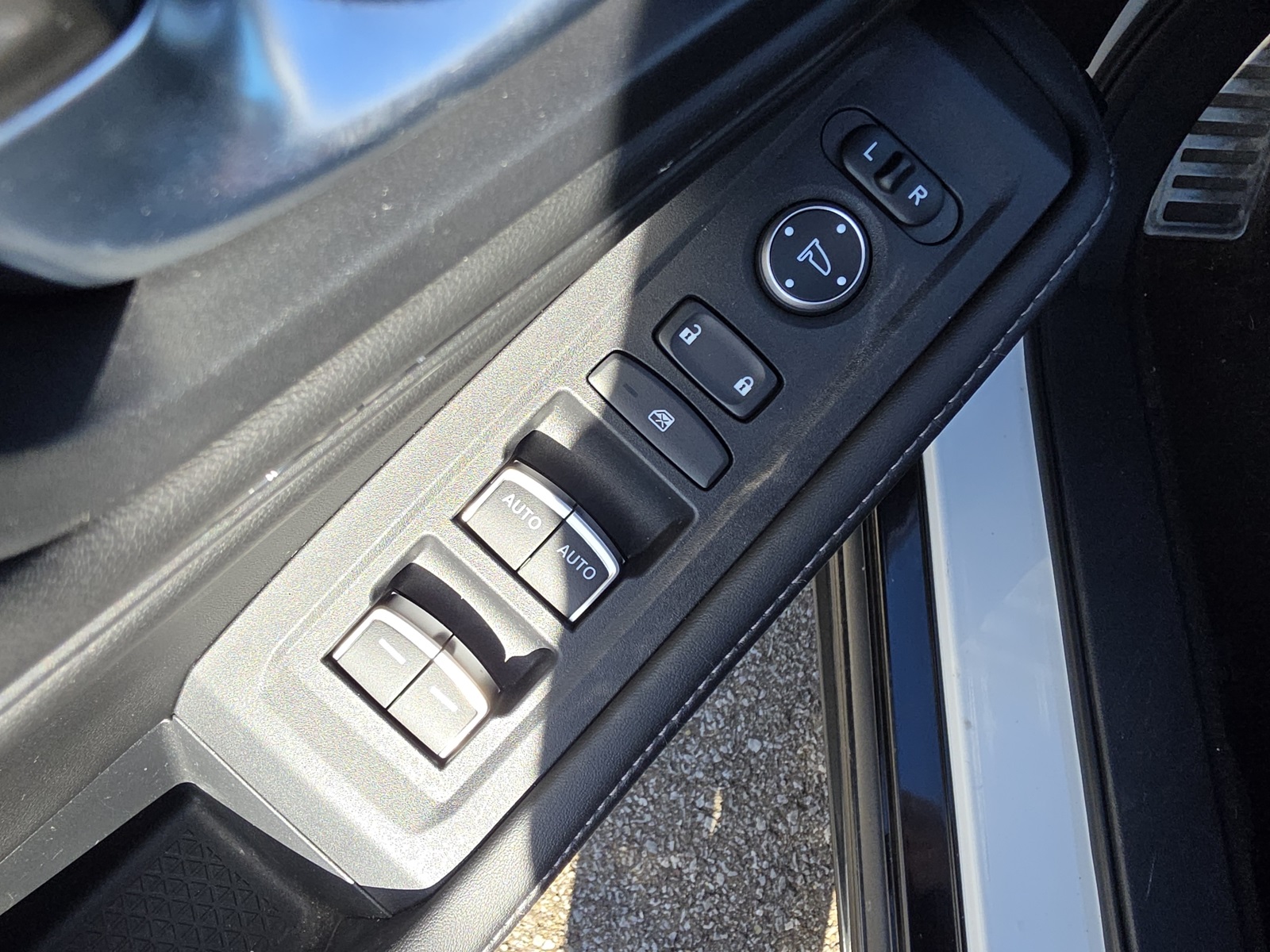 2023 Honda Accord Hybrid Sport-L photo 4