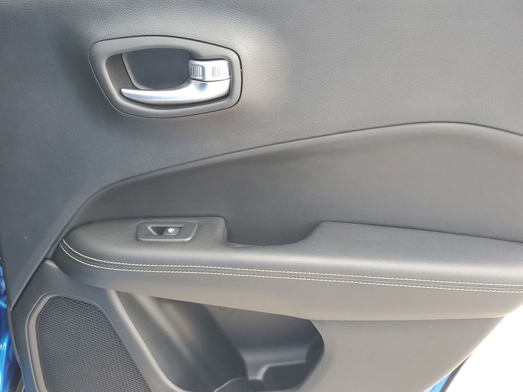 2021 Jeep Compass Special Edition photo 40