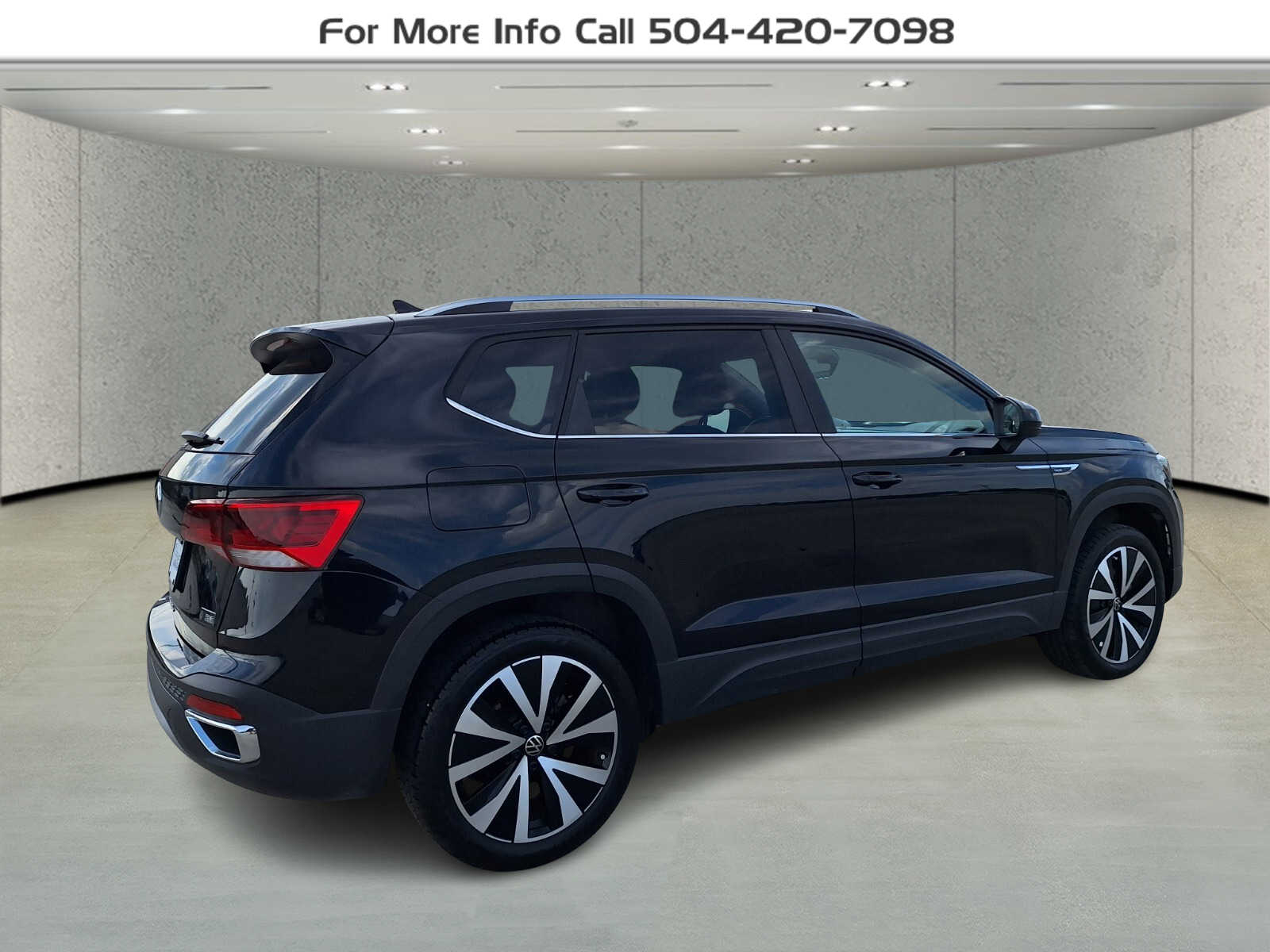 2024 Volkswagen Taos SE photo 5