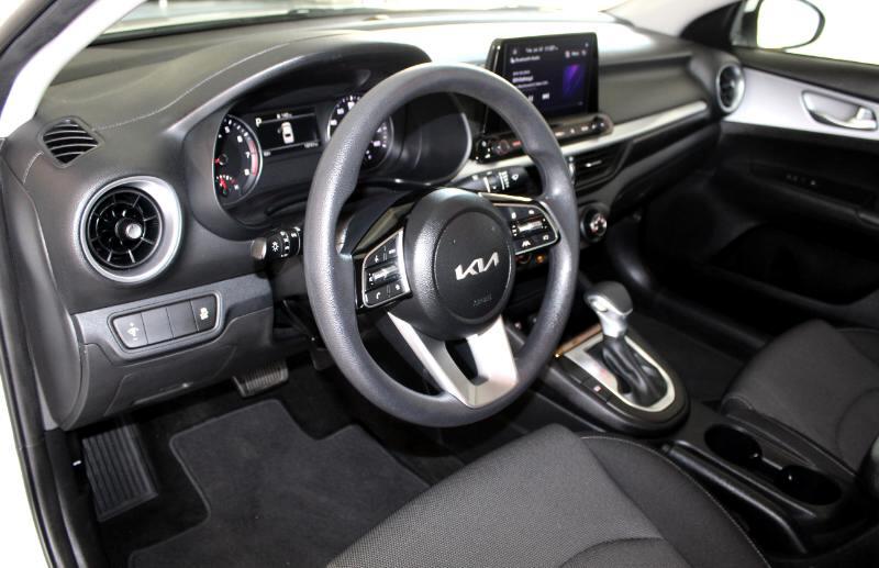 2024 Kia Forte LX photo 16
