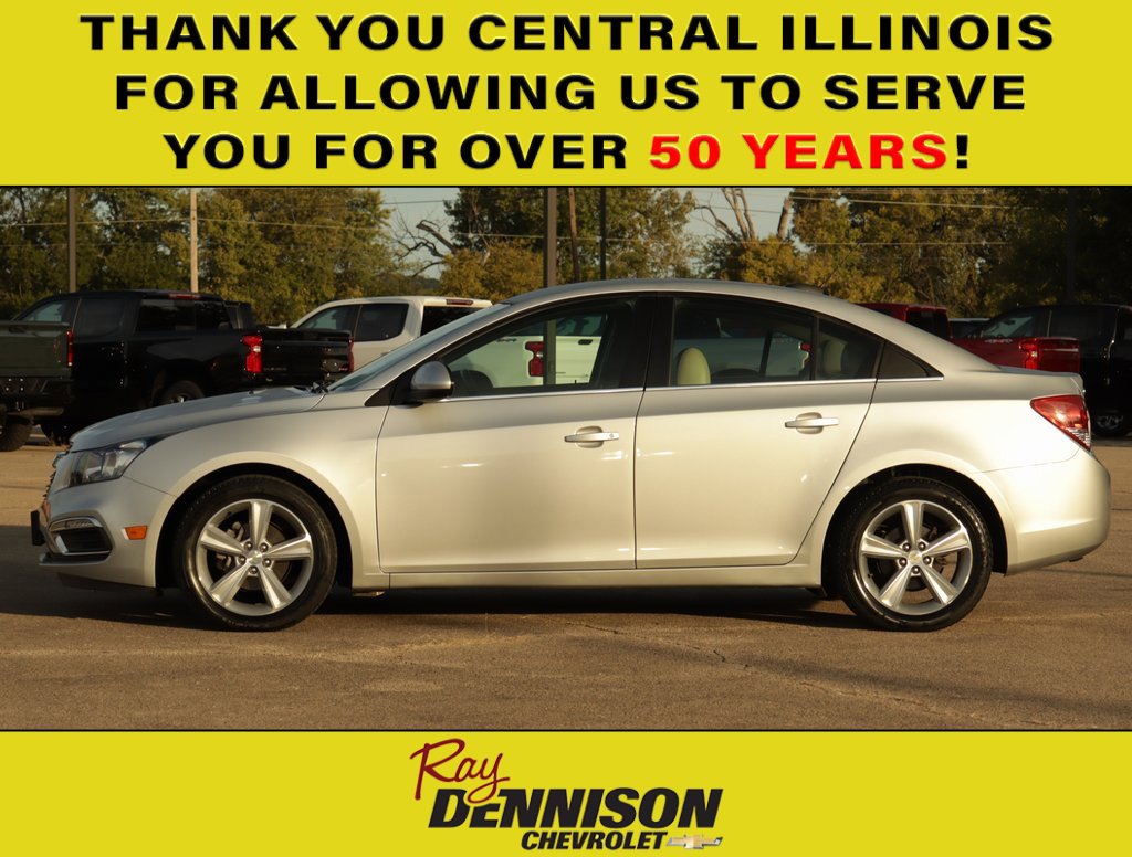 2015 Chevrolet Cruze LT photo 4