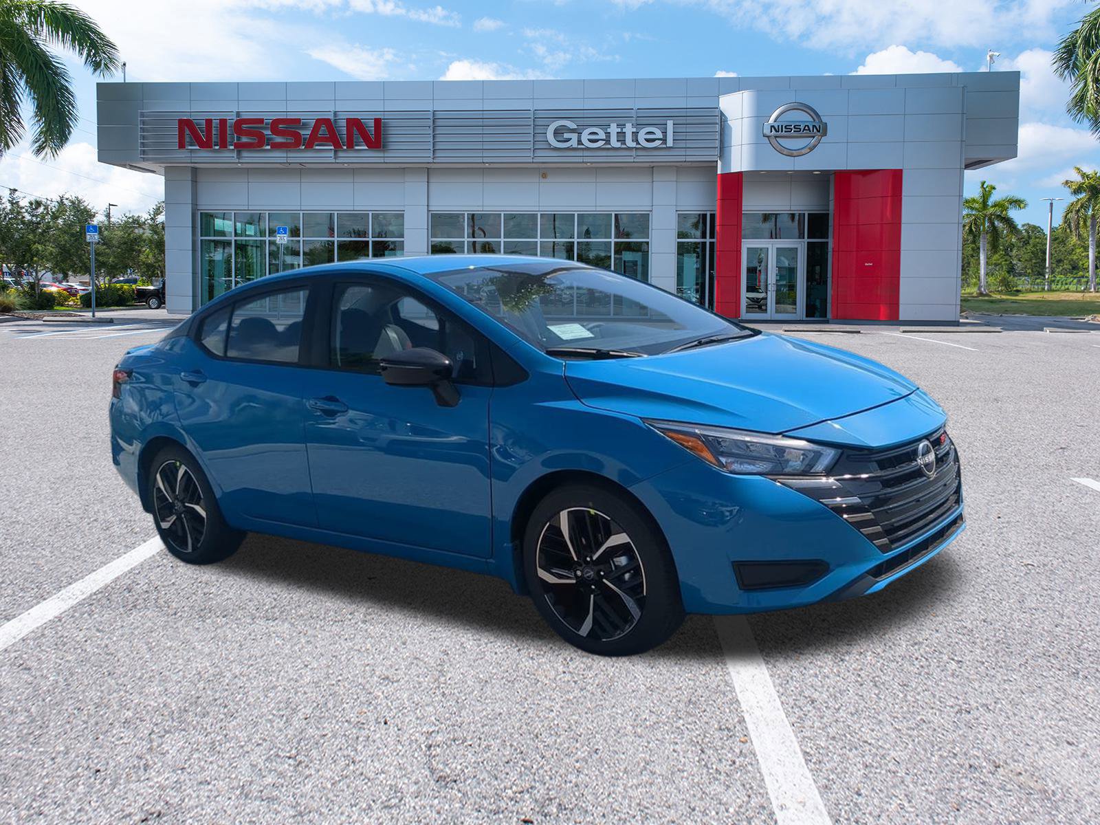 2025 Nissan Versa SR photo 2