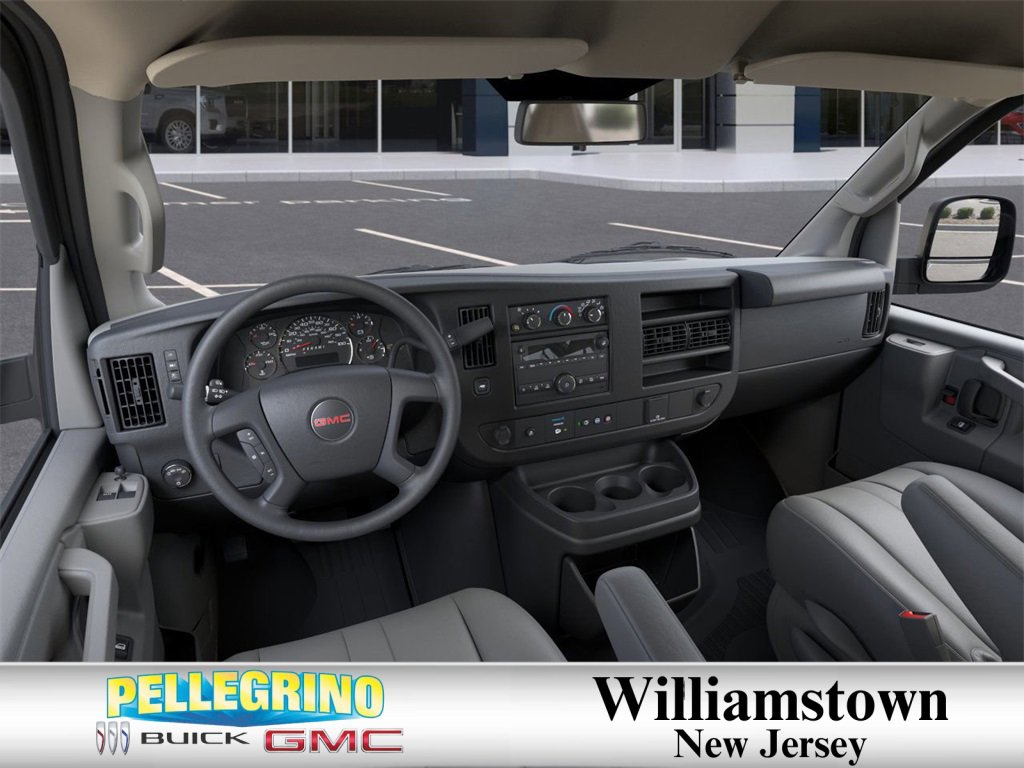 2025 Gmc Savana Cargo 2500 photo 15