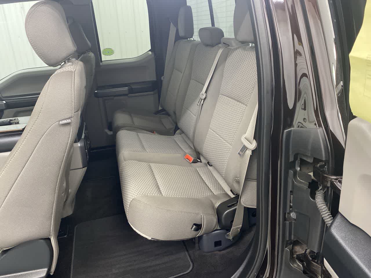 2019 Ford F-150 XLT photo 3