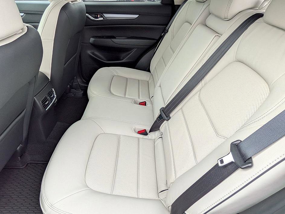 2025 Mazda CX-5 2.5 S Preferred photo 28