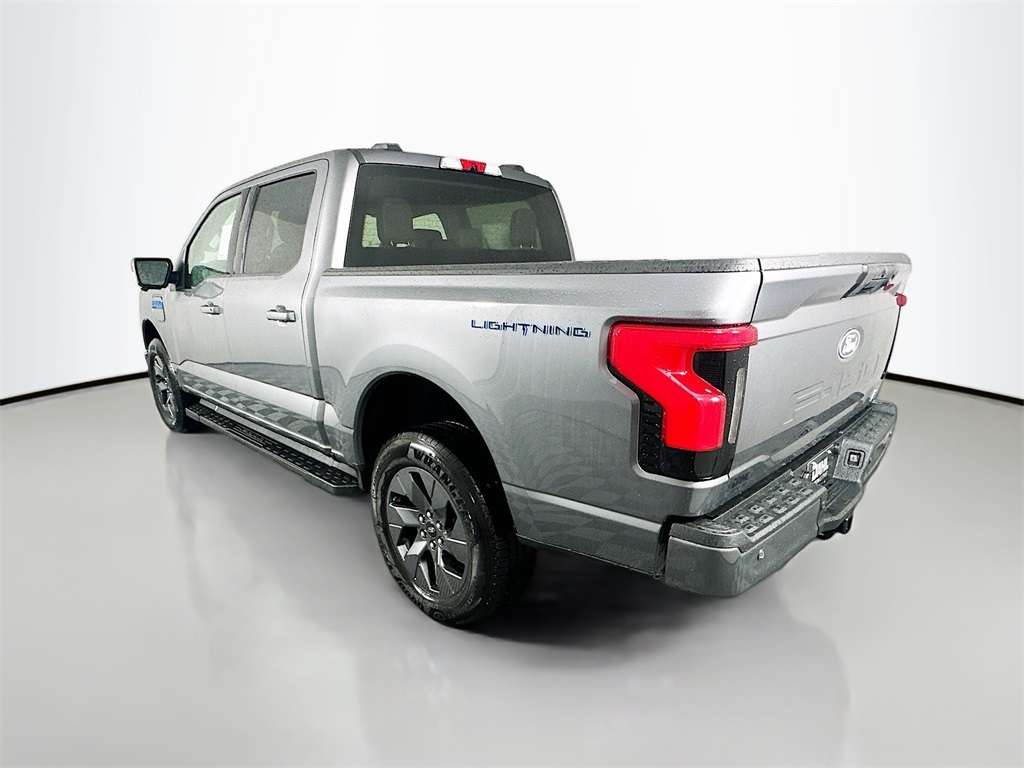 2025 Ford F-150 Lightning photo 5