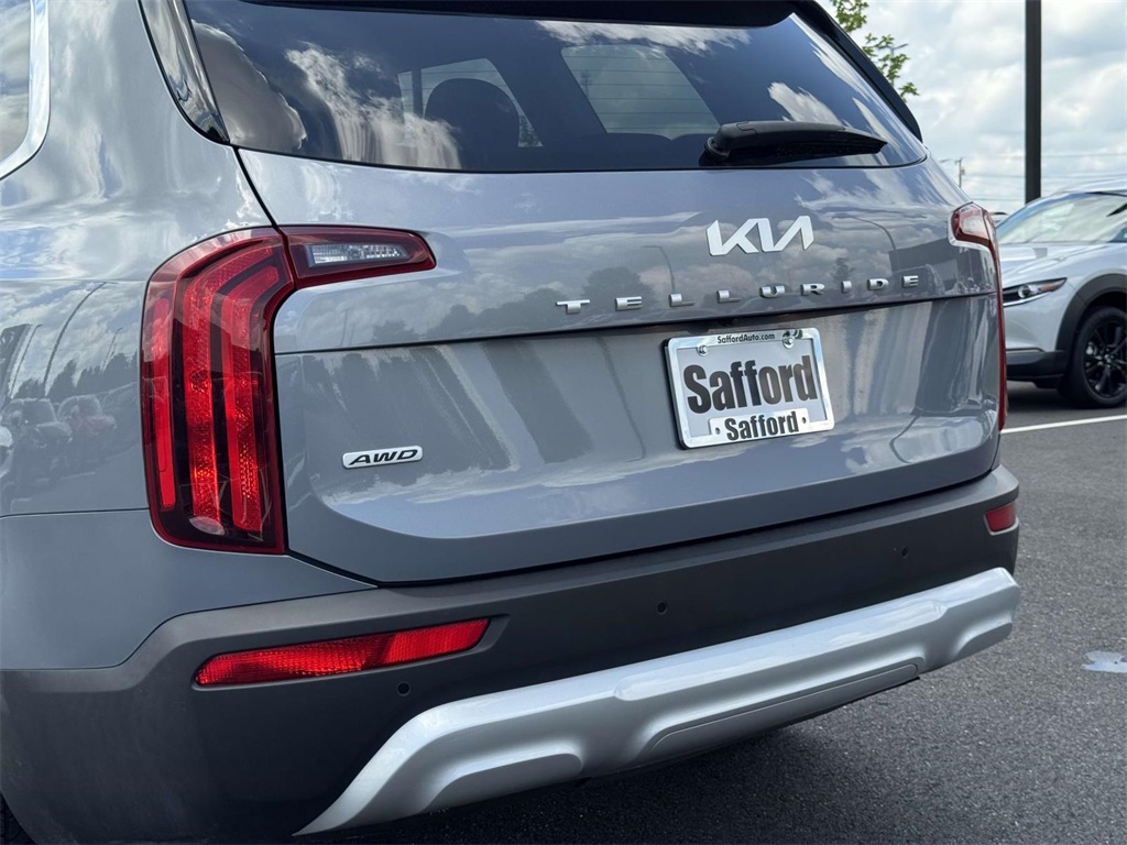 2022 Kia Telluride LX photo 11