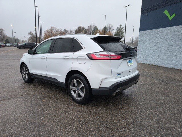 2019 Ford Edge SEL photo 3