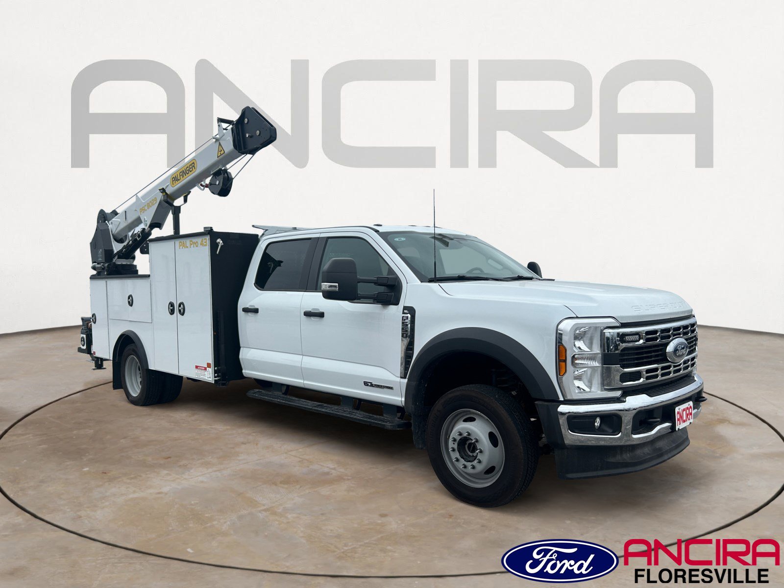 2026 Ford F-550 Super Duty Chassis Cab XL's photo