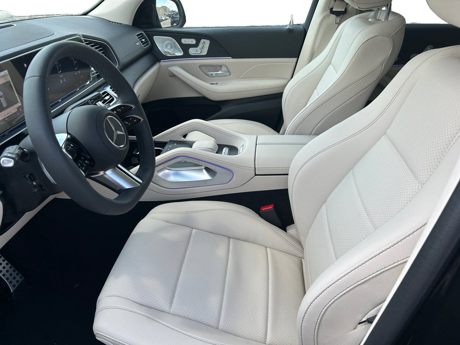 2025 Mercedes Benz GLS 450 4MATIC photo 15